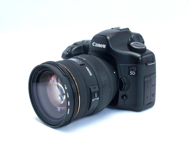 Canon EOS R700